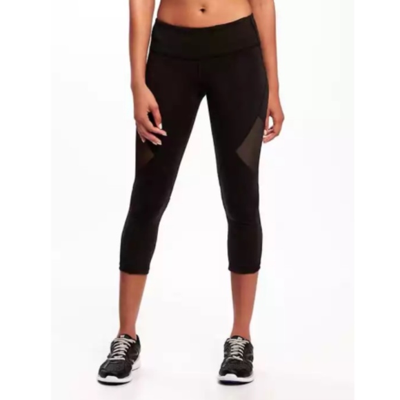 old navy capri yoga pants